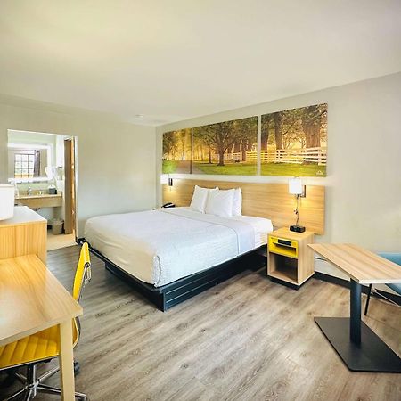 Days Inn By Wyndham Westend Alexandria,Va Washington Dc Area מראה חיצוני תמונה