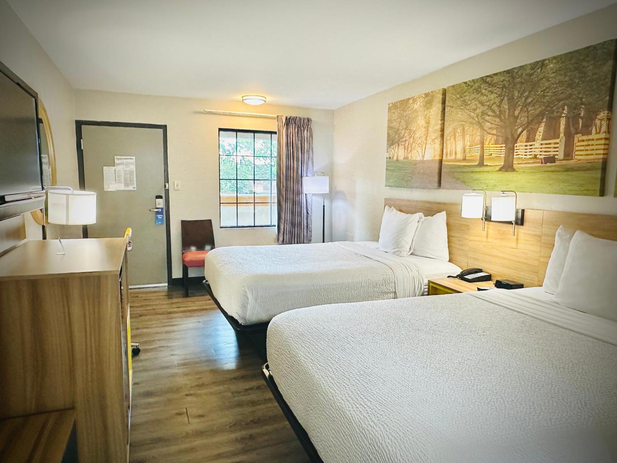 Days Inn By Wyndham Westend Alexandria,Va Washington Dc Area מראה חיצוני תמונה